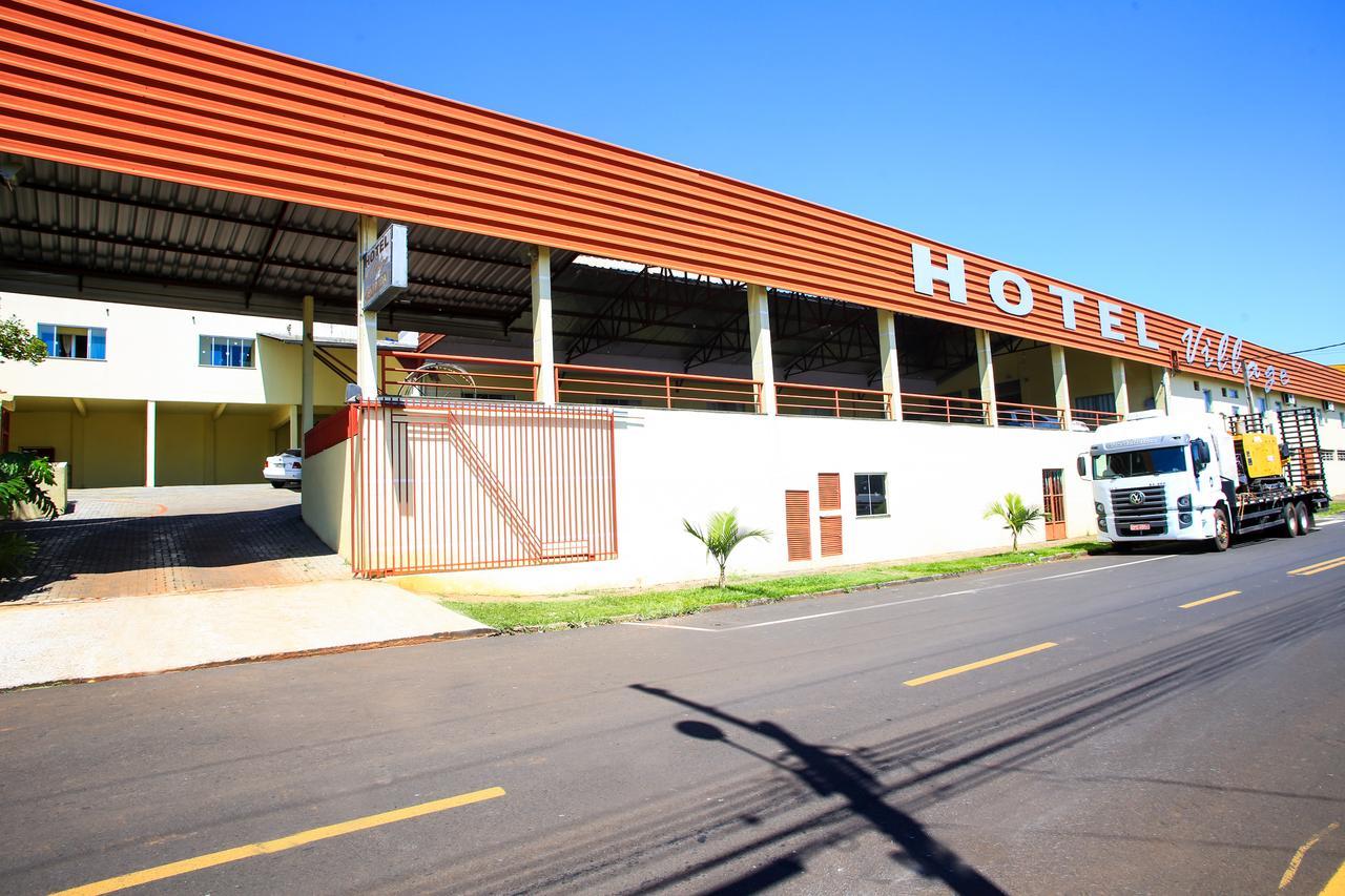Hotel Village Pato Branco Kültér fotó